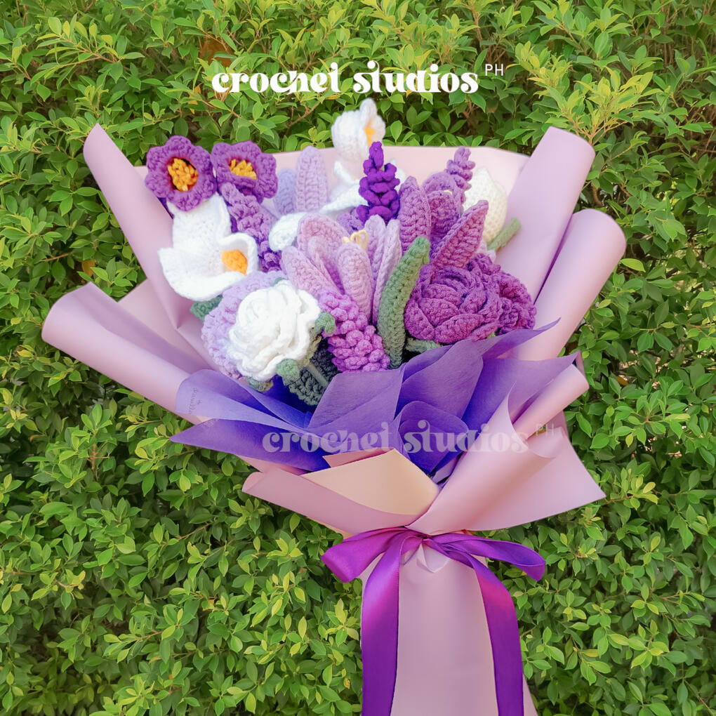 Our handmade flower bouquets have a wide range of flowers you can choose from!